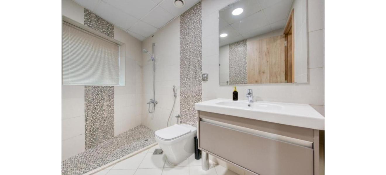Luxurious 4-Bedroom Duplex Villa Apartment Near Jbr Dubaj Zewnętrze zdjęcie